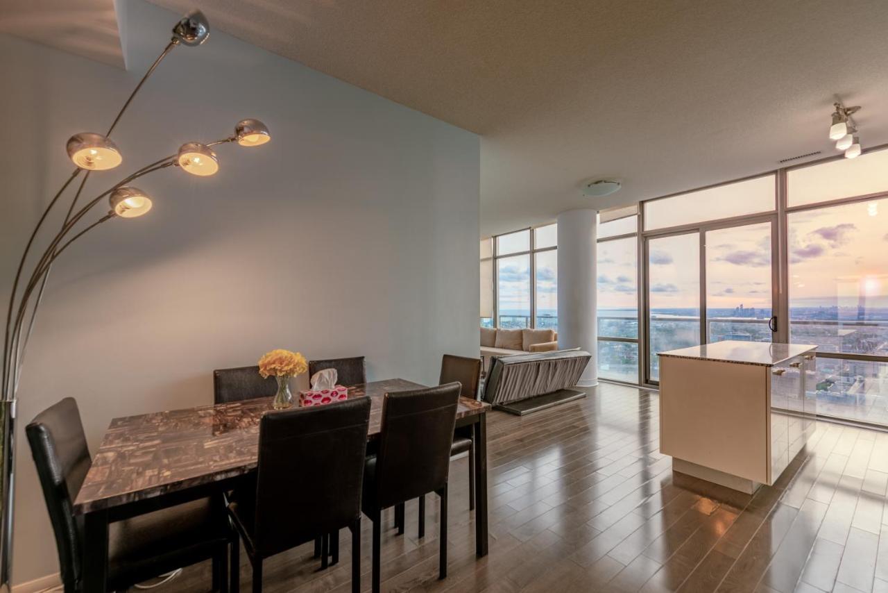 Unbelievable Penthouse View With 3 Bedrooms Торонто Экстерьер фото